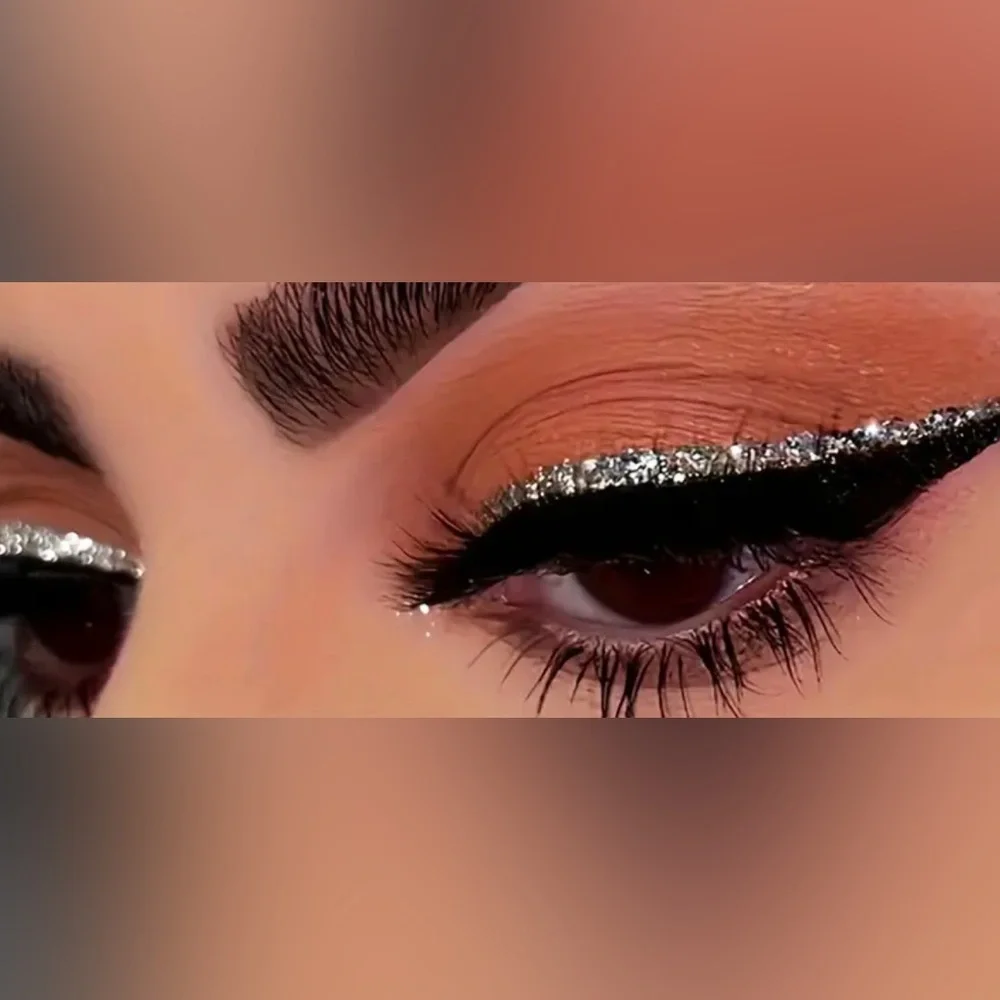 NWOT one glitter eyeliner - Picture 3 of 4